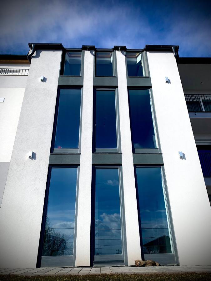 Old Hill Residence Csopak Exterior foto
